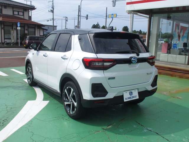 Daihatsu Rocky 6