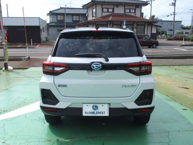 Daihatsu Rocky 7