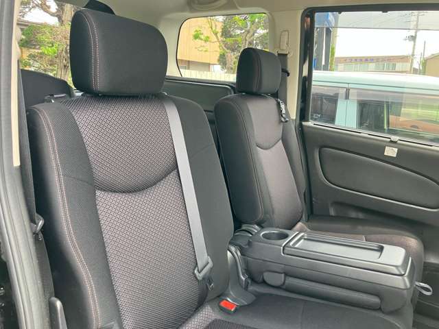 Nissan Serena 7