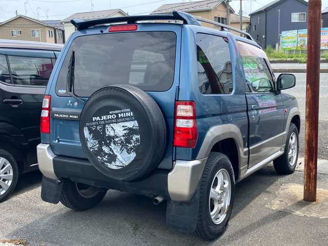Mitsubishi Pajero Mini 4