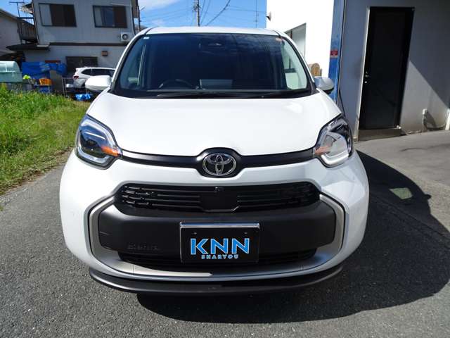 Toyota Sienta 5
