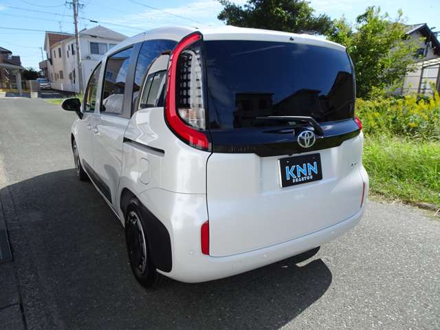 Toyota Sienta 10
