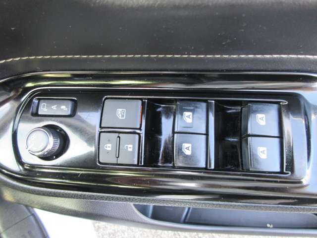 Toyota Esquire 11