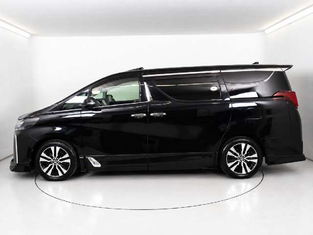 Toyota Alphard 12