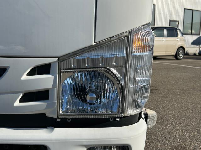 Isuzu Elf 6