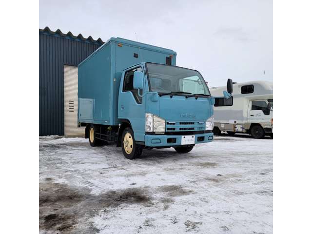 Isuzu Elf 2