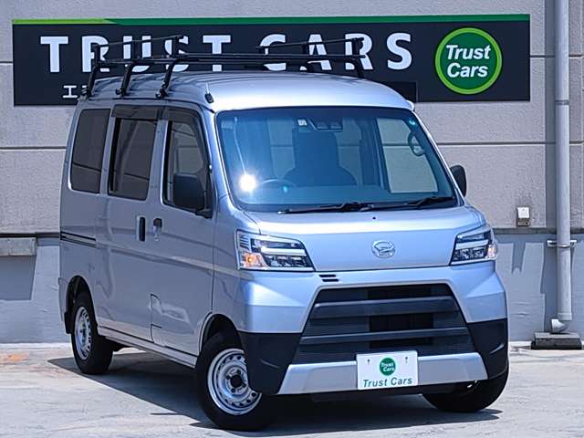 Daihatsu Hijet Cargo 8