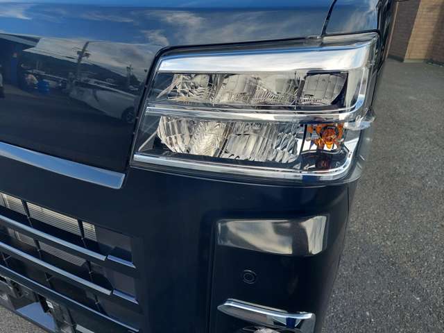 Toyota Pixis Van 11