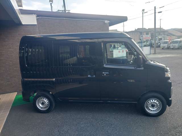 Toyota Pixis Van 6