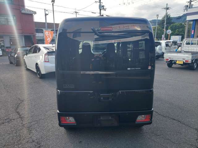 Toyota Pixis Van 8