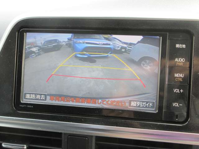 Toyota Sienta 9