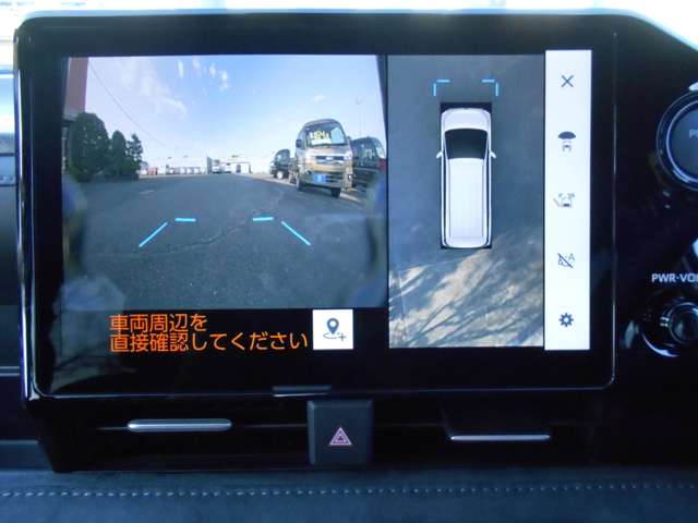 Toyota Voxy 3