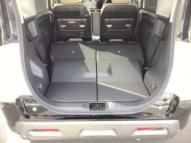 Mitsubishi Delica Mini 6