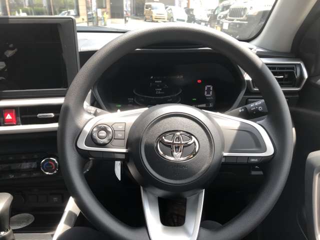Toyota Raize 12