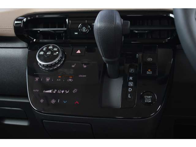 Mitsubishi Delica Mini 7