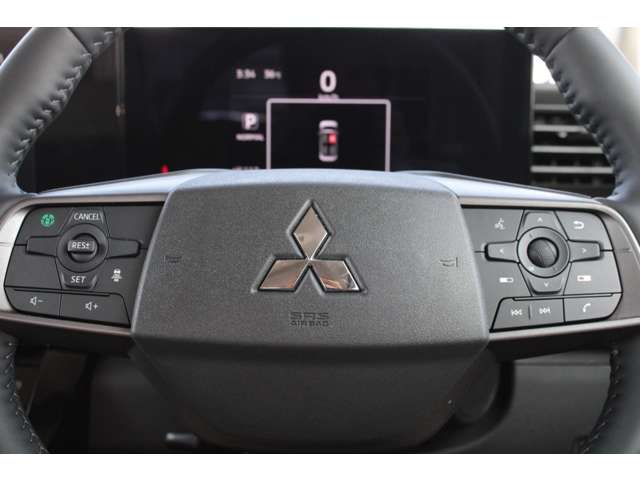 Mitsubishi Delica Mini 8