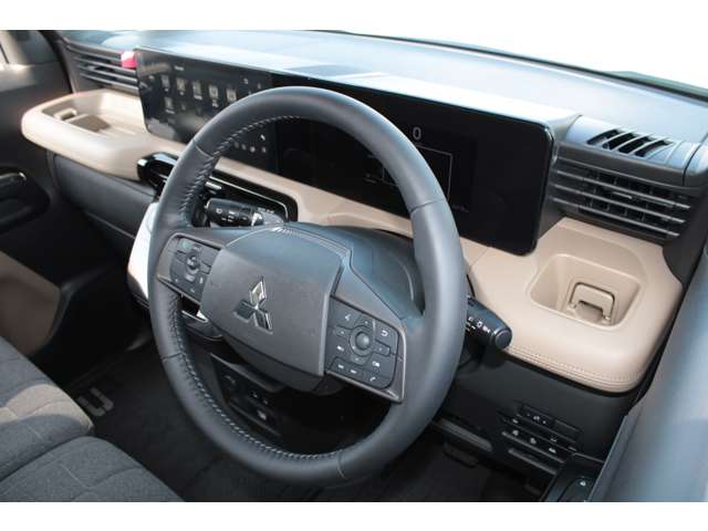 Mitsubishi Delica Mini 10