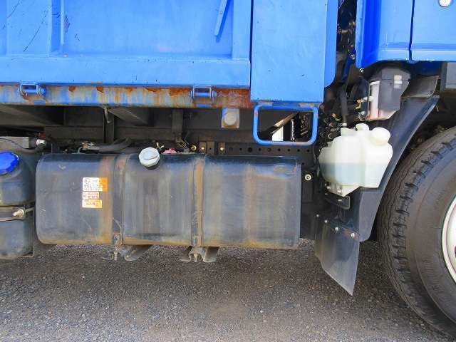 Isuzu Elf 12