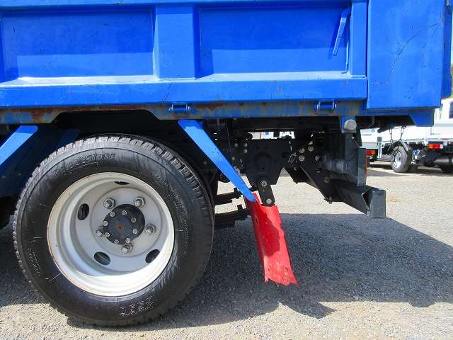 Isuzu Elf 9
