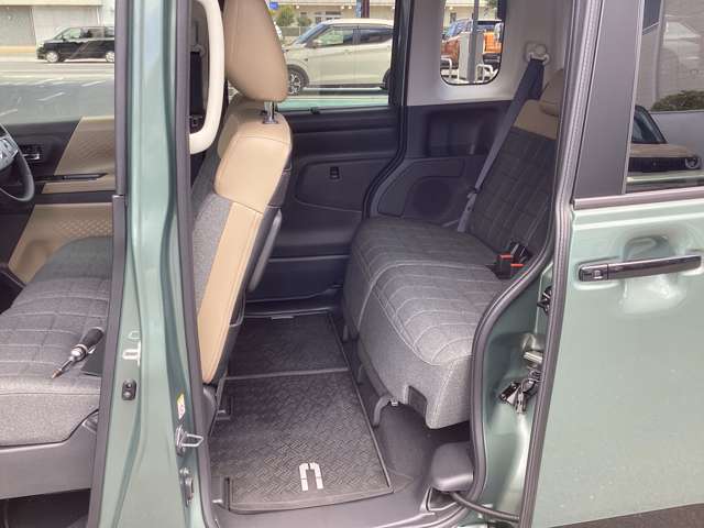 Mitsubishi Delica Mini 11