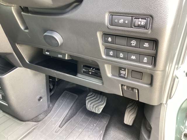Mitsubishi Delica Mini 9