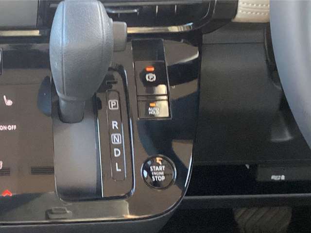 Mitsubishi Delica Mini 8