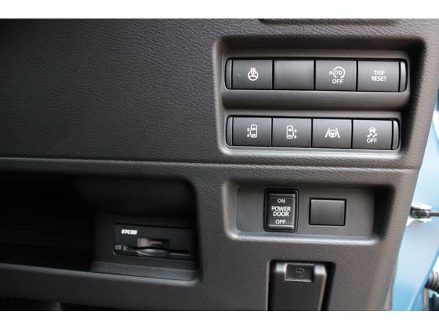 Mitsubishi Delica Mini 11