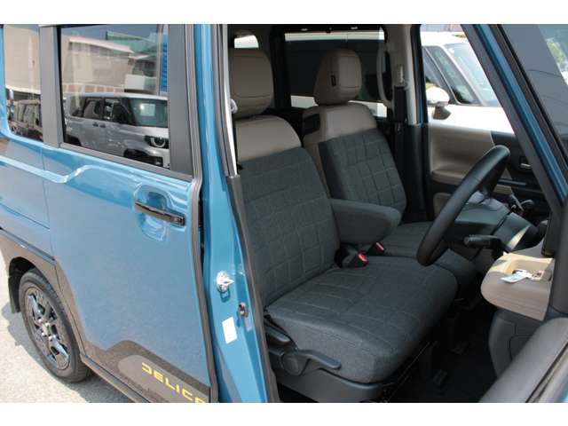 Mitsubishi Delica Mini 12