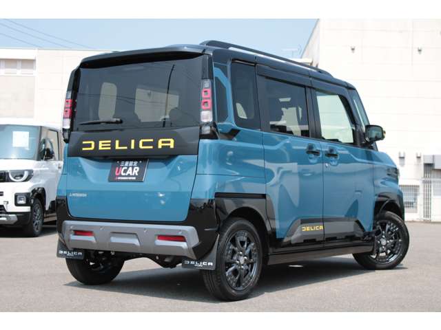 Mitsubishi Delica Mini 2