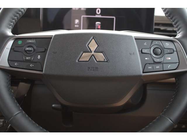 Mitsubishi Delica Mini 8