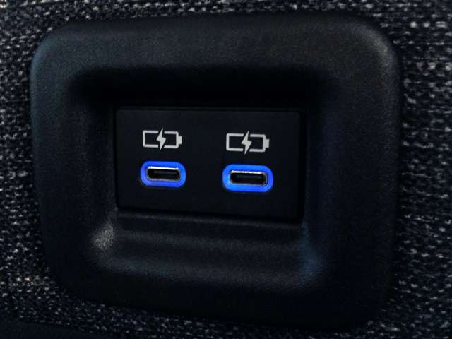 Toyota Sienta 7