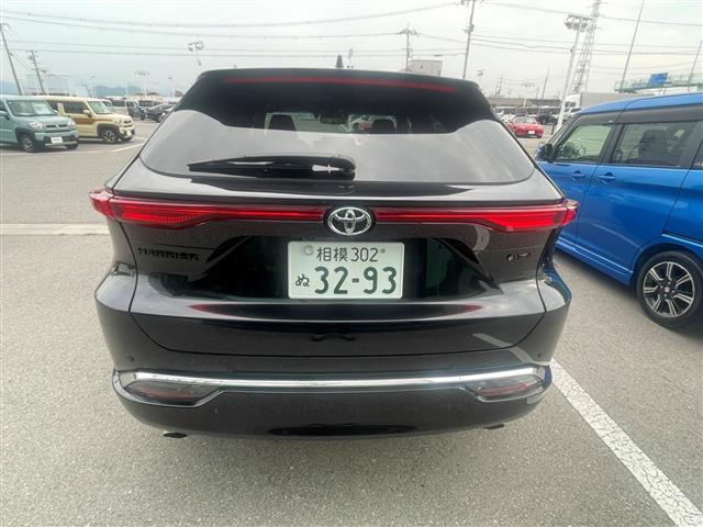 Toyota Harrier 3