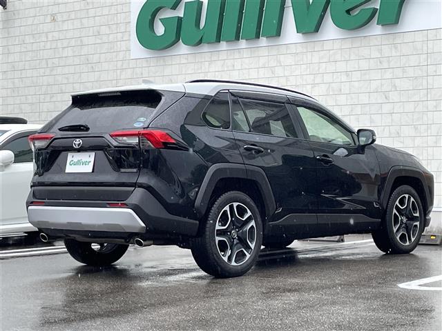 Toyota RAV4 6