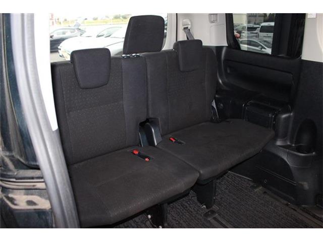 Toyota Voxy 9