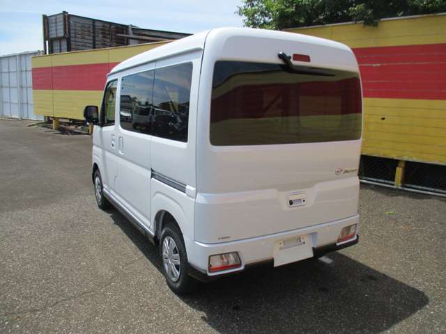 Daihatsu Atrai 11