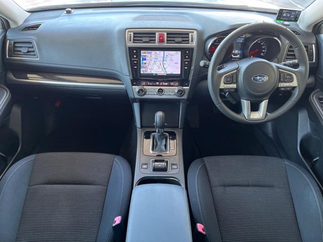 Subaru Legacy Outback 2