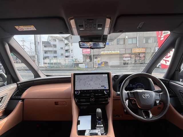Toyota Vellfire 3