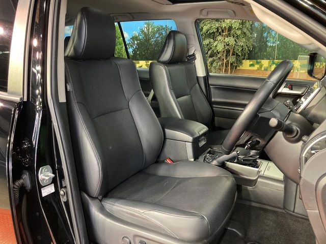 Toyota Land Cruiser Prado 8