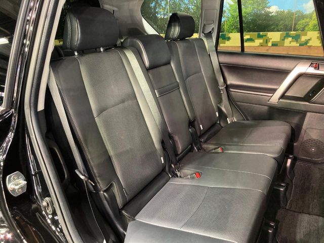 Toyota Land Cruiser Prado 9
