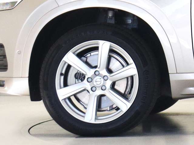 Volvo XC90 8