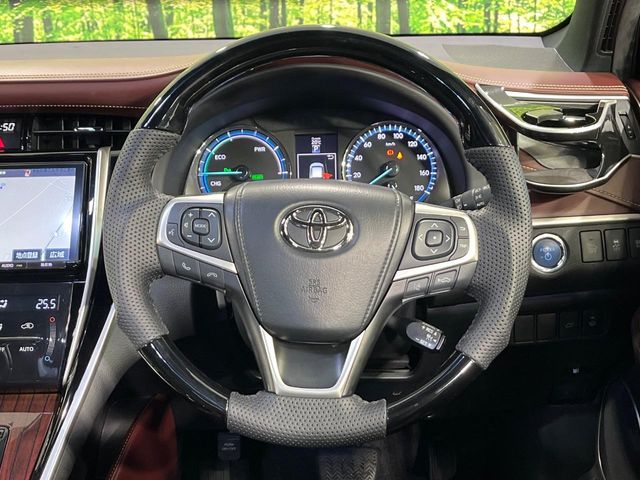 Toyota Harrier 11