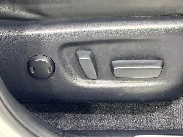 Toyota Harrier 7