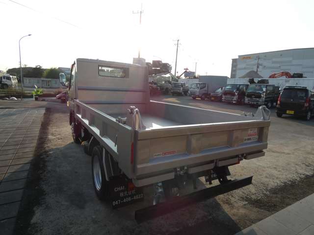 Mitsubishi Fuso Canter 8