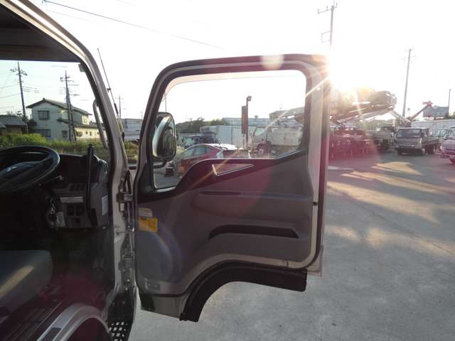 Mitsubishi Fuso Canter 10