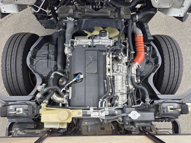 Mitsubishi Fuso Canter 7