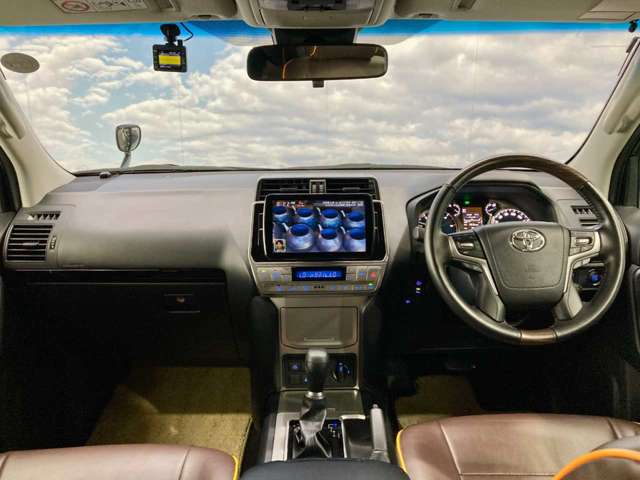 Toyota Land Cruiser Prado 2