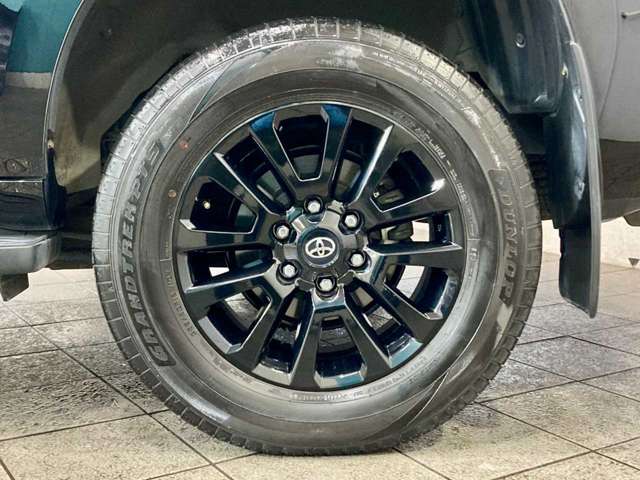 Toyota Land Cruiser Prado 4