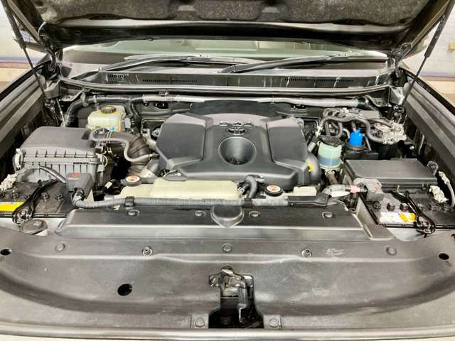 Toyota Land Cruiser Prado 8