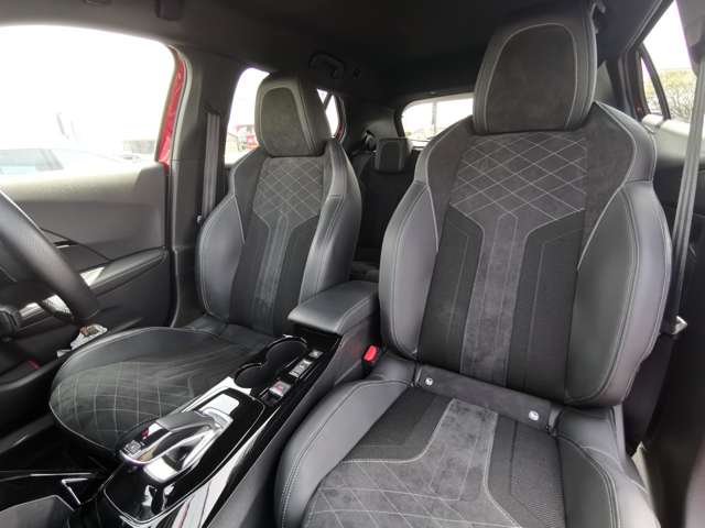 Peugeot SUV 2008 6