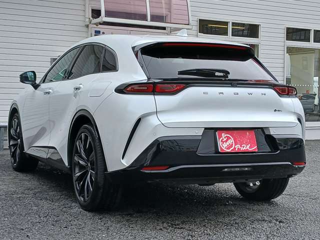 Toyota Crown Sport 10